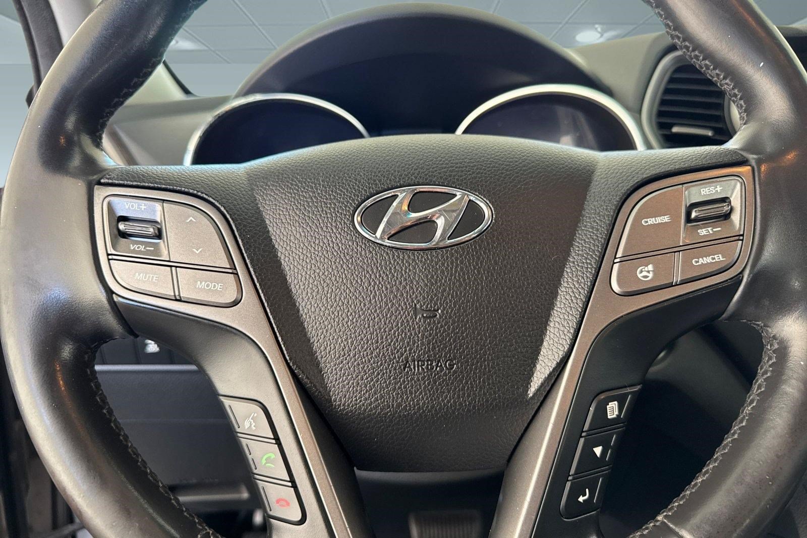 Used 2013 Hyundai Santa Fe Sport 2.0T AWD/4WD image 10
