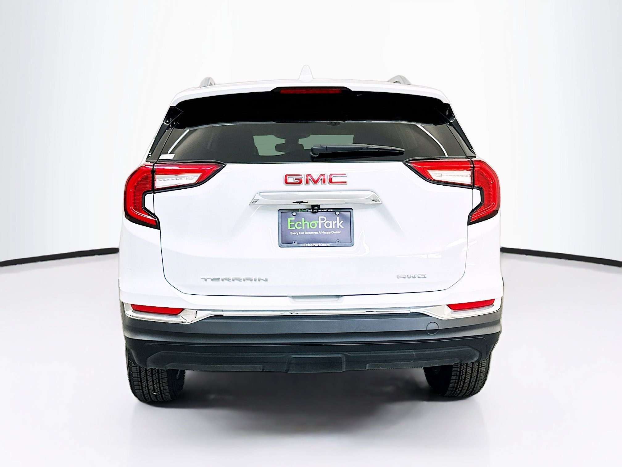 Used 2024 GMC Terrain SLT image 7