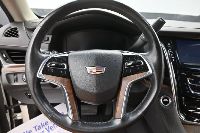 Used 2015 Cadillac Escalade Premium AWD/4WD image 27