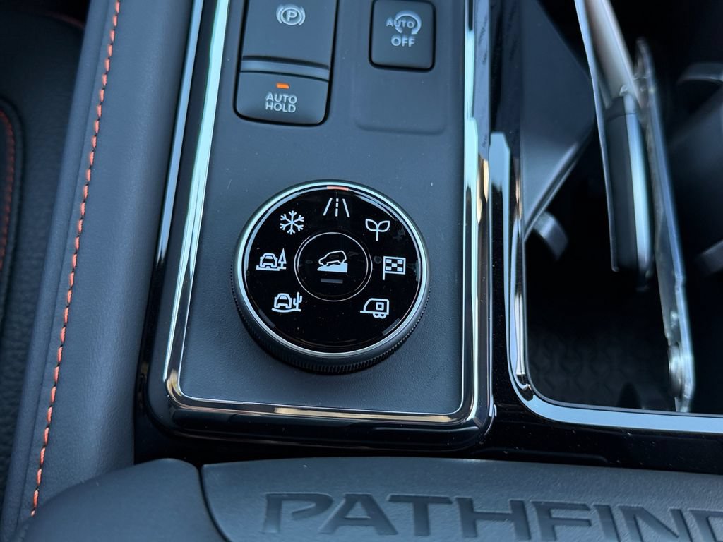 New 2026 Nissan Pathfinder Rock Creek w/ Rock Creek Premium Package AWD/4WD image 27