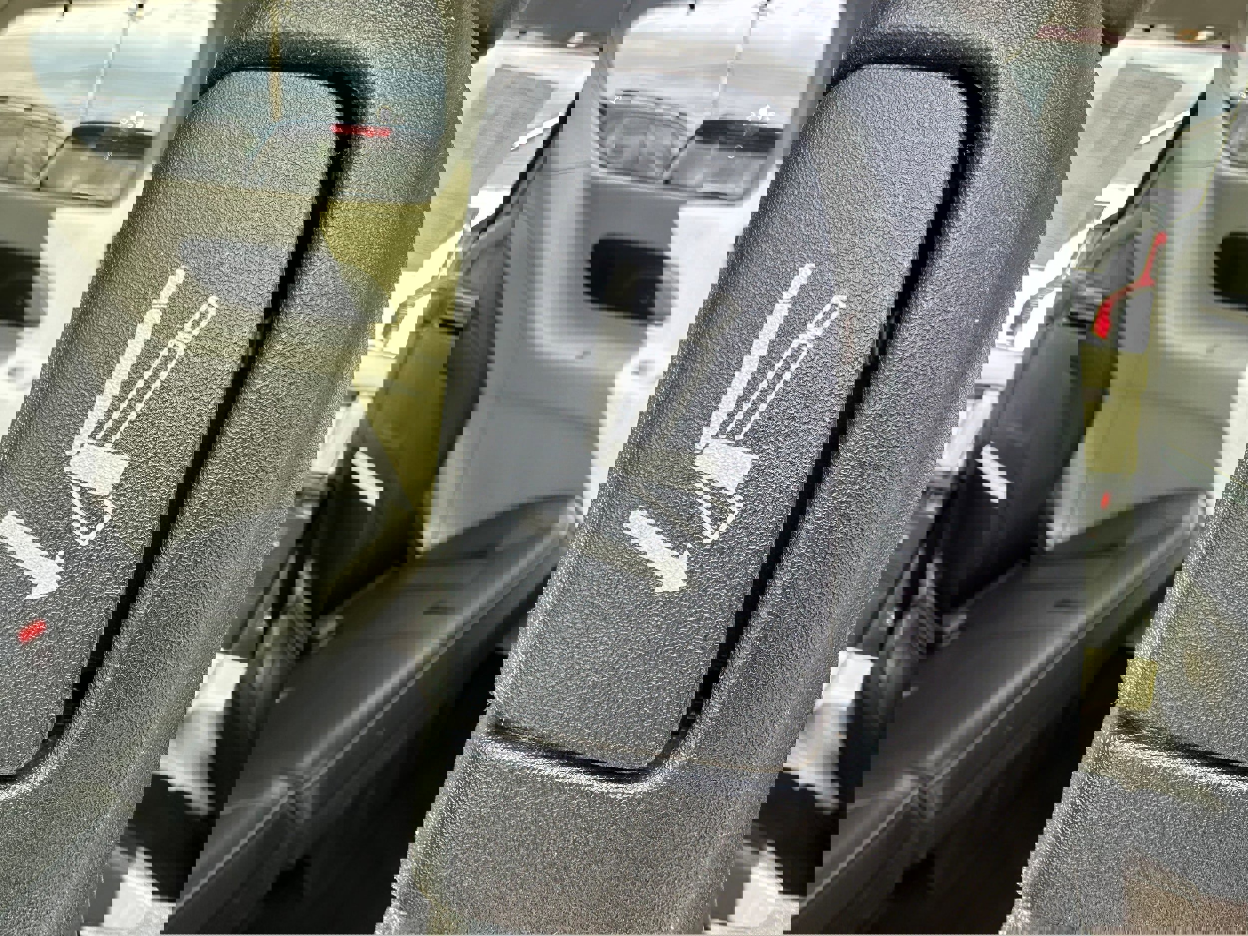 Used 2018 Chrysler Pacifica Limited image 21