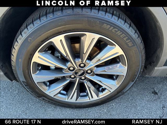 Used 2022 Lincoln Corsair Reserve w/ Equipment Group 201A AWD/4WD image 27