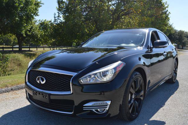 Used 2016 INFINITI Q70 3.7