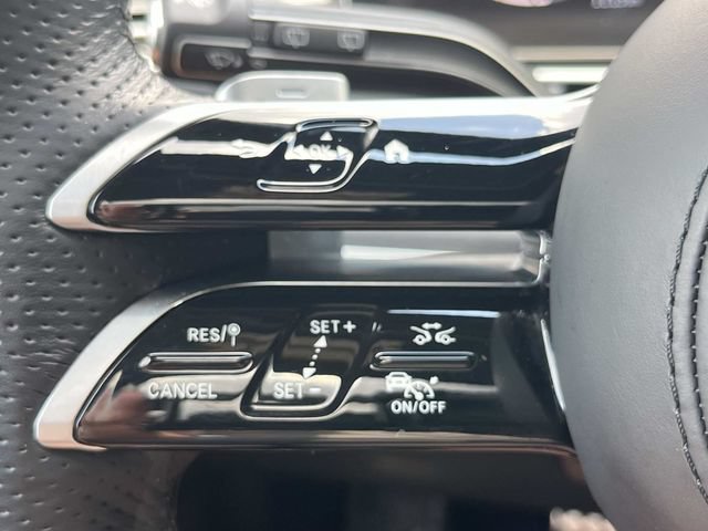 Used 2025 Mercedes-Benz GLS 450 4MATIC image 36