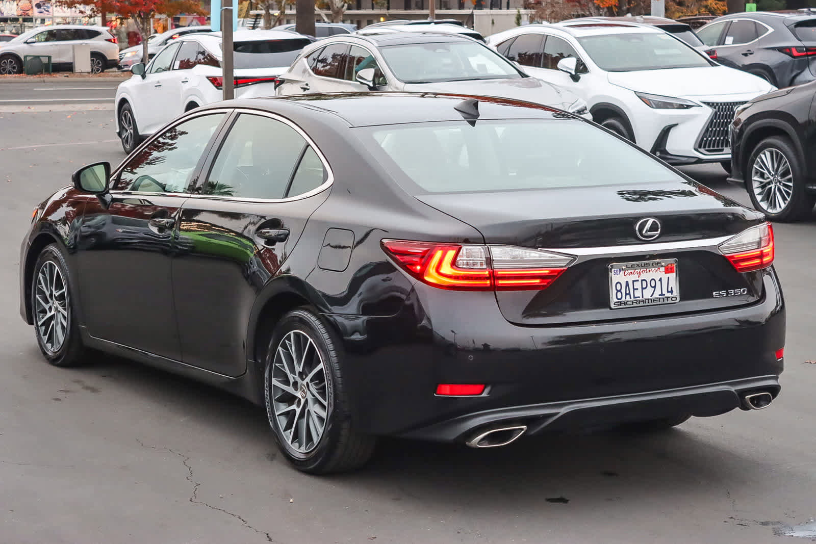 Used 2017 Lexus ES 350 image 2