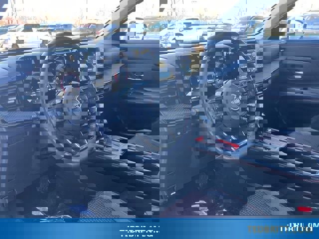 Used 2025 Nissan Kicks SR image 24