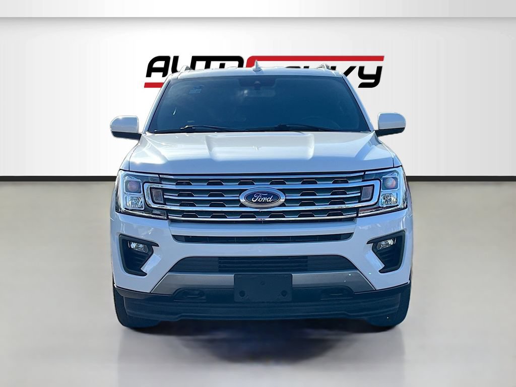 Used 2021 Ford Expedition XLT AWD/4WD image 2