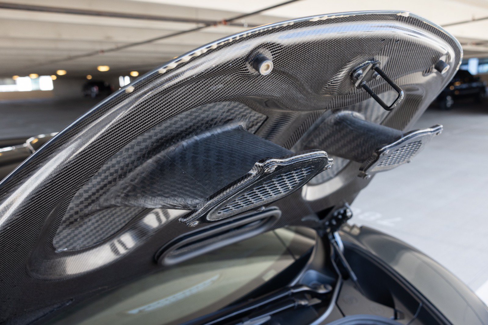 Used 2020 McLaren 620R RWD image 71