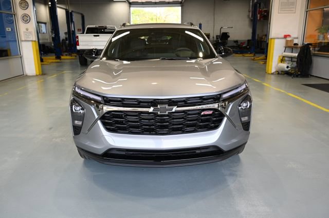 New 2026 Chevrolet Trax RS w/ Driver Confidence Package FWD image 2