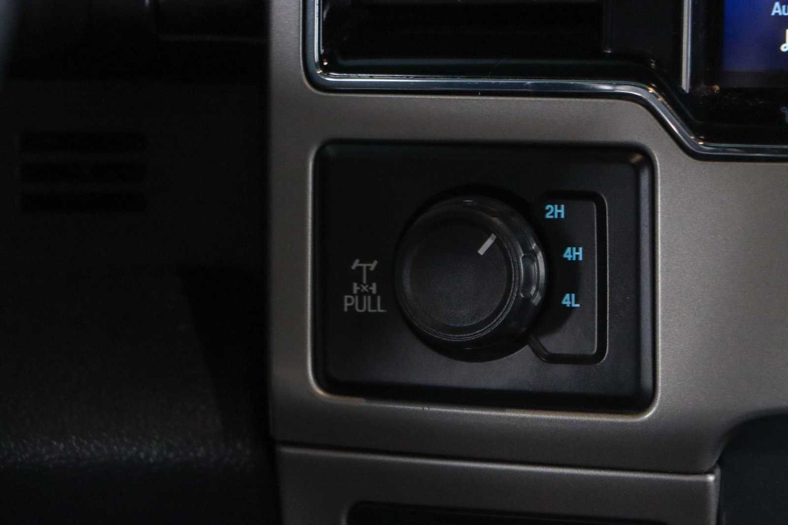 Used 2022 Ford F350 Lariat w/ Lariat Value Package image 22