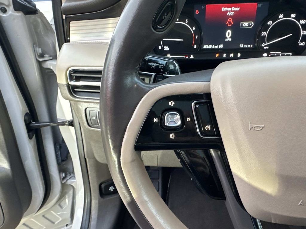 Certified 2021 Lincoln Corsair FWD w/ Premium Package image 24