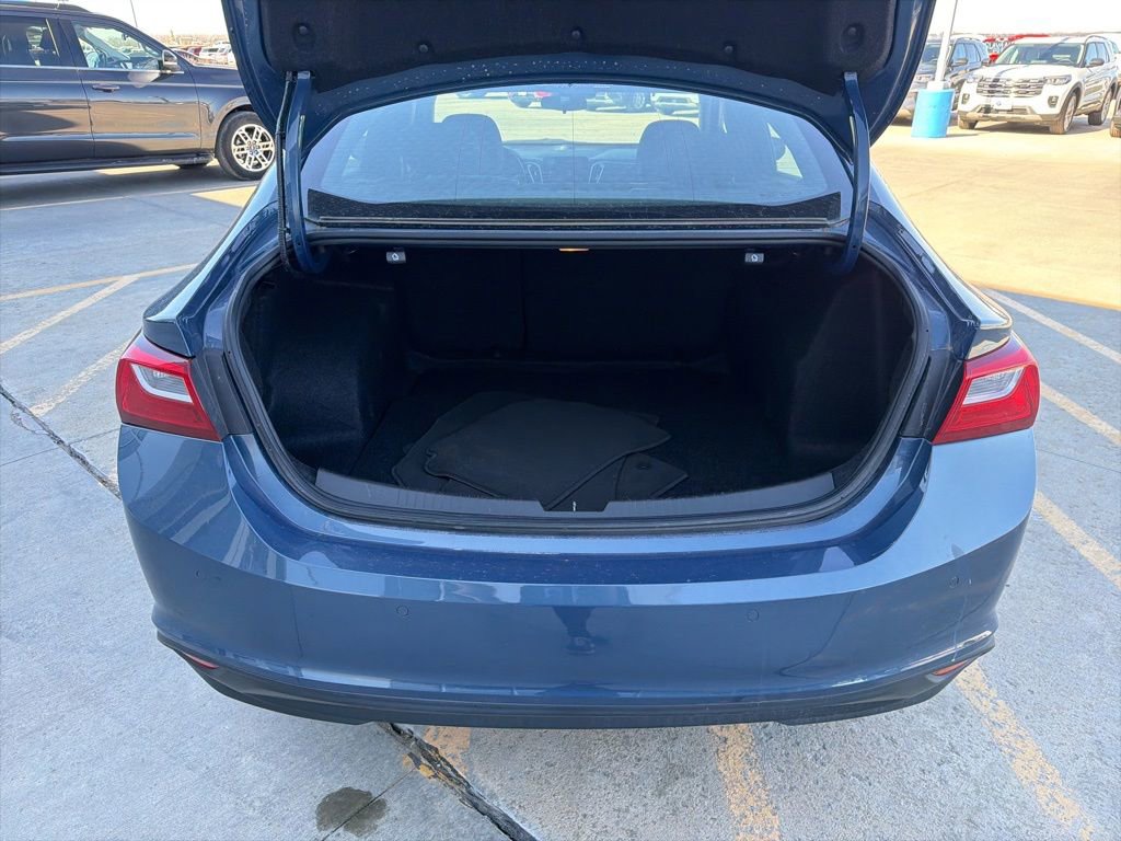 Used 2024 Chevrolet Malibu LT image 21