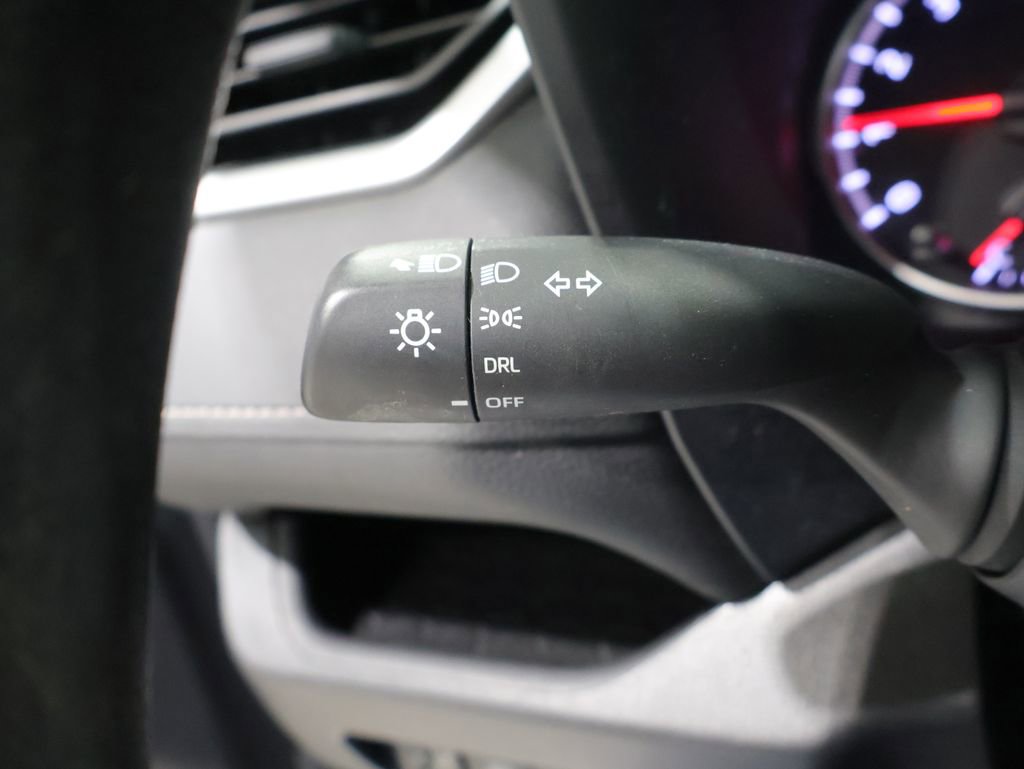Used 2021 Toyota RAV4 LE AWD/4WD image 34