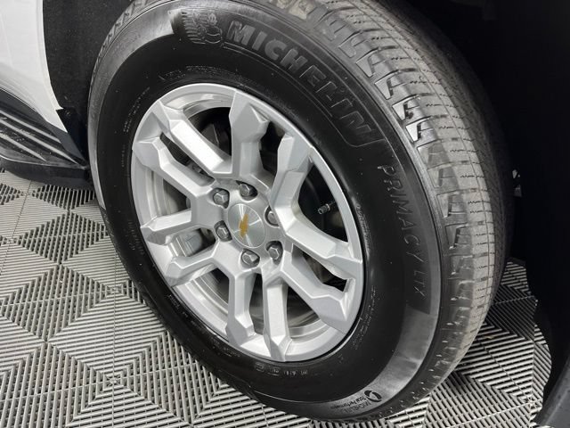 Used 2025 Chevrolet Tahoe LT RWD image 16