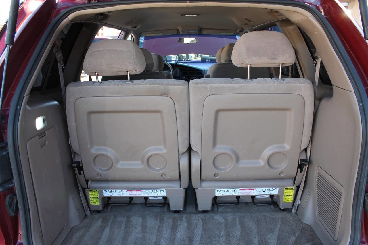 Used 1998 Toyota Sienna LE image 25