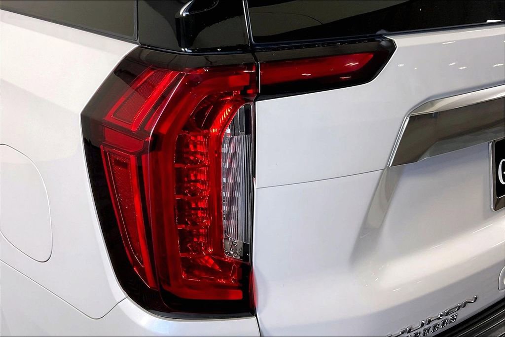 Used 2021 GMC Yukon Denali w/ Denali Ultimate Package image 43