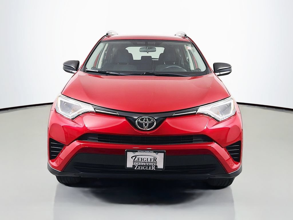 Used 2016 Toyota RAV4 LE AWD/4WD image 2