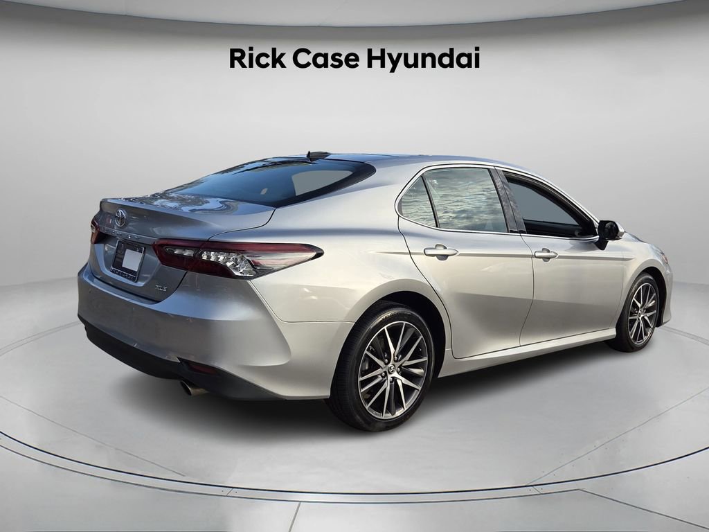 Used 2023 Toyota Camry XLE w/ Navigation Package image 7