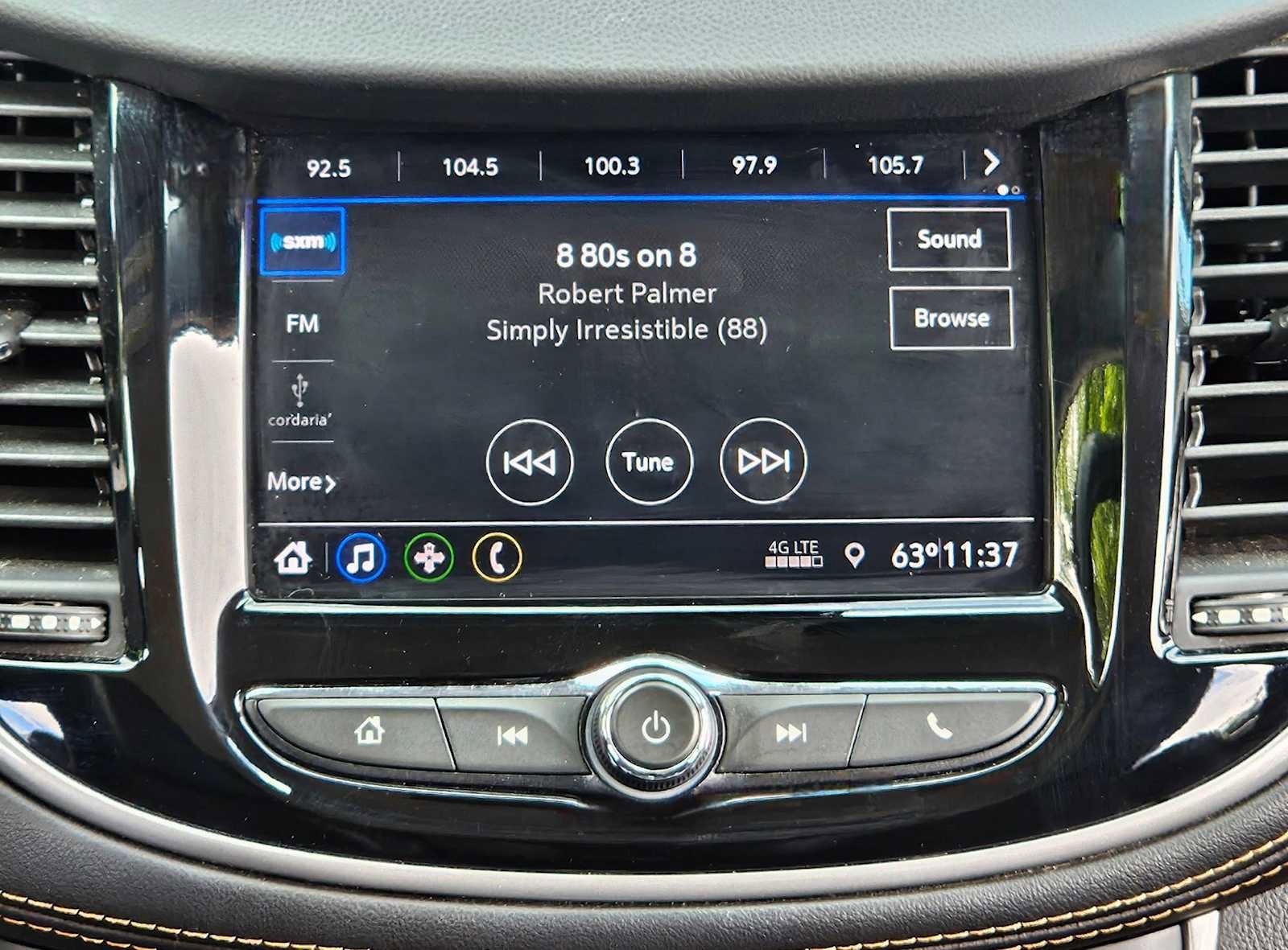 Used 2021 Chevrolet Trax LT w/ Driver Confidence Package image 20