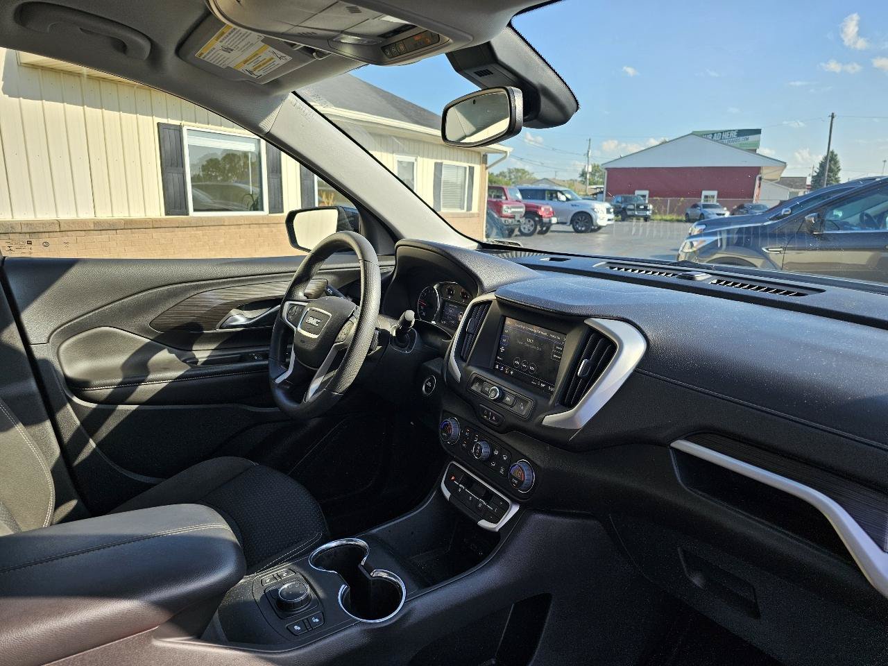 Used 2023 GMC Terrain SLE w/ Driver Convenience Package AWD/4WD image 21