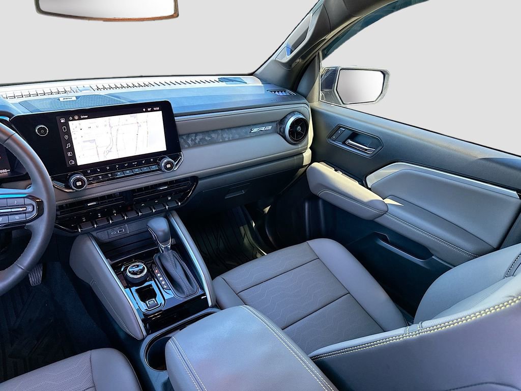 Used 2025 Chevrolet Colorado ZR2 w/ Midnight Edition image 31