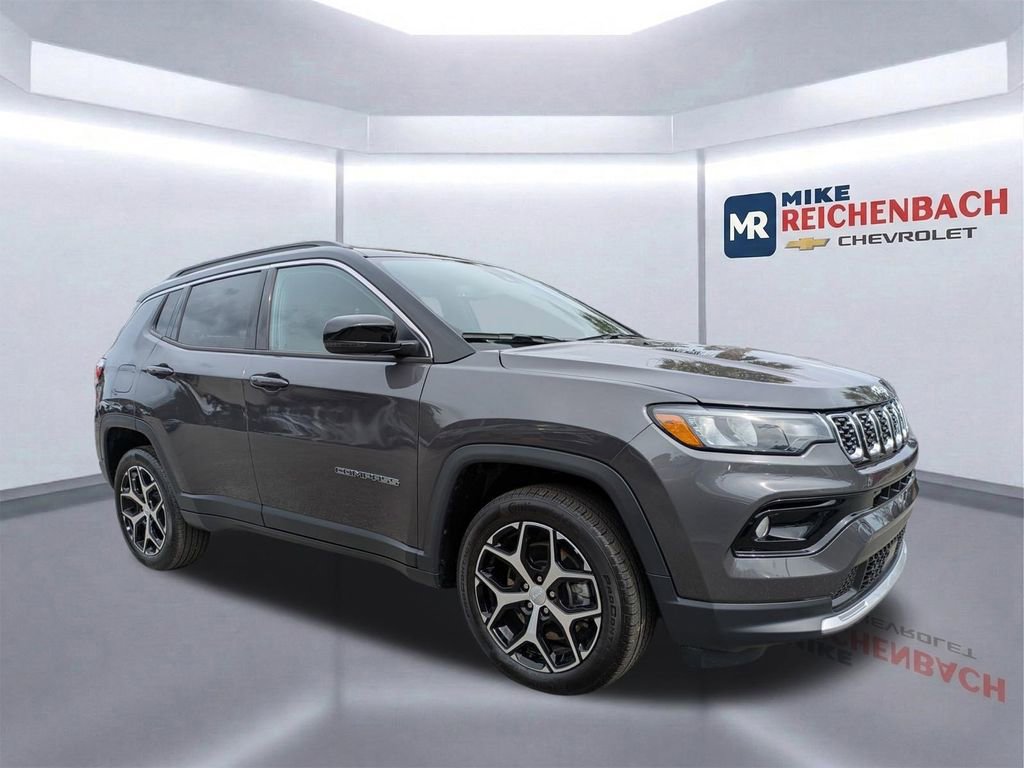 Used 2024 Jeep Compass Limited image 2