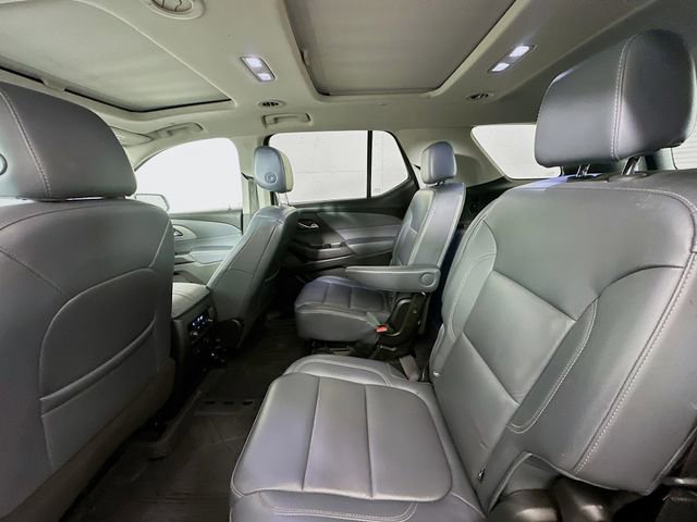 Used 2021 Chevrolet Traverse LT w/ LT Premium Package image 23
