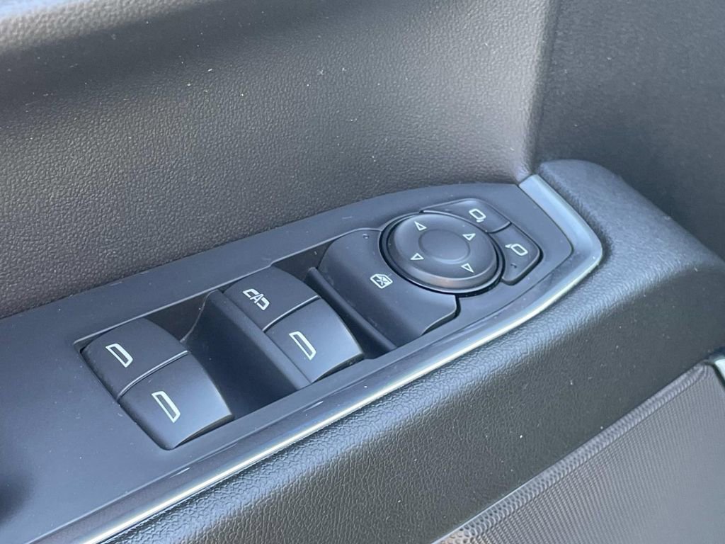 Used 2024 Chevrolet Silverado 1500 LT image 16