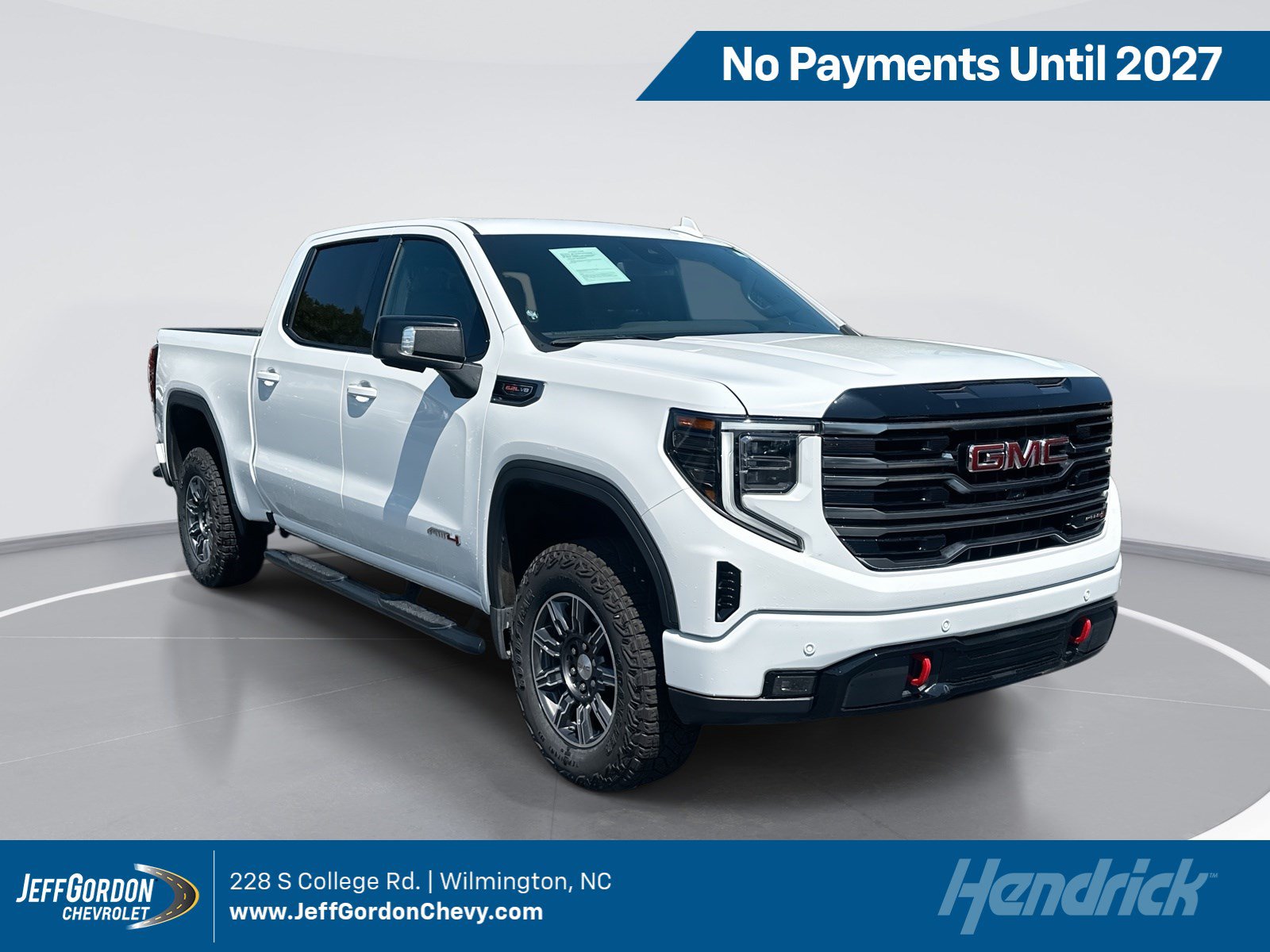 Used 2025 GMC Sierra 1500 AT4 AWD/4WD image 1