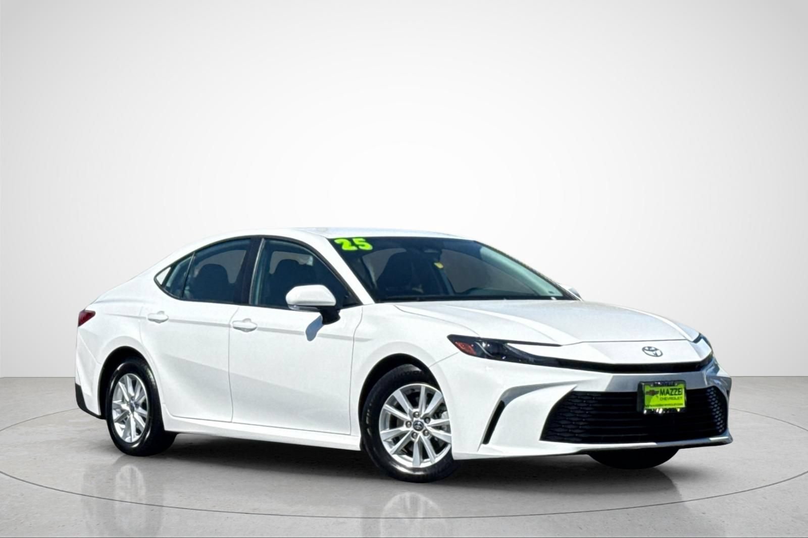 Used 2025 Toyota Camry LE FWD image 2