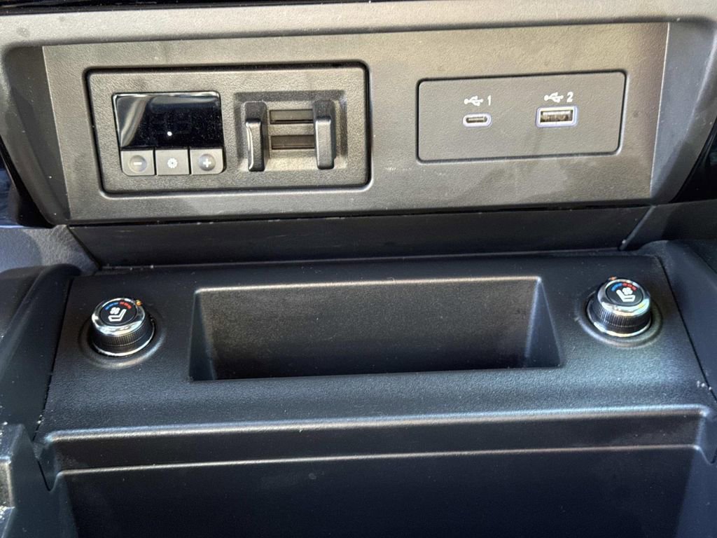 Certified 2022 Nissan Titan Platinum Reserve w/ Moonroof Package image 27