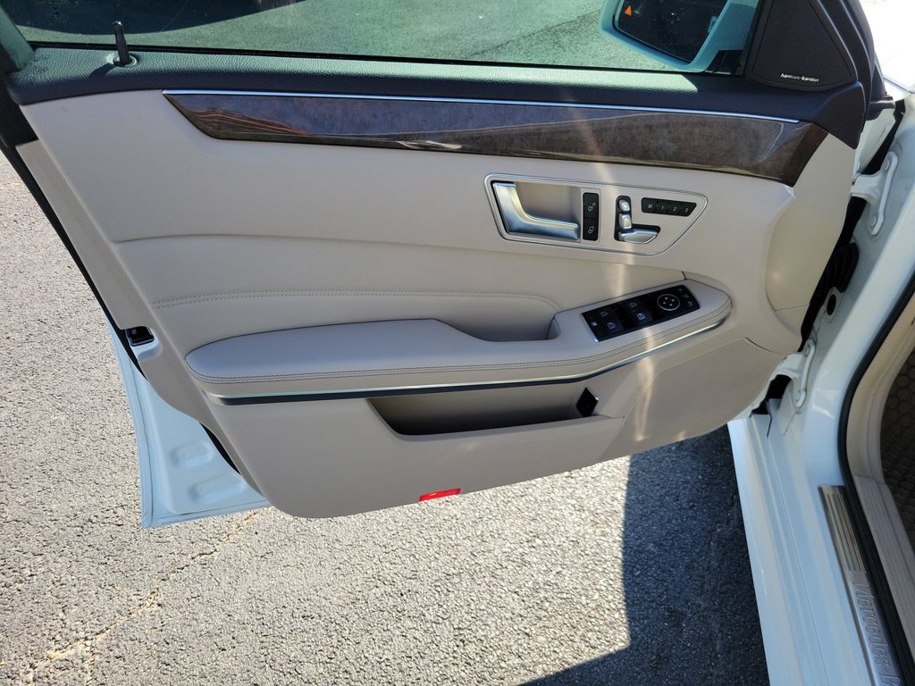 Used 2016 Mercedes-Benz E 350 Sedan image 22