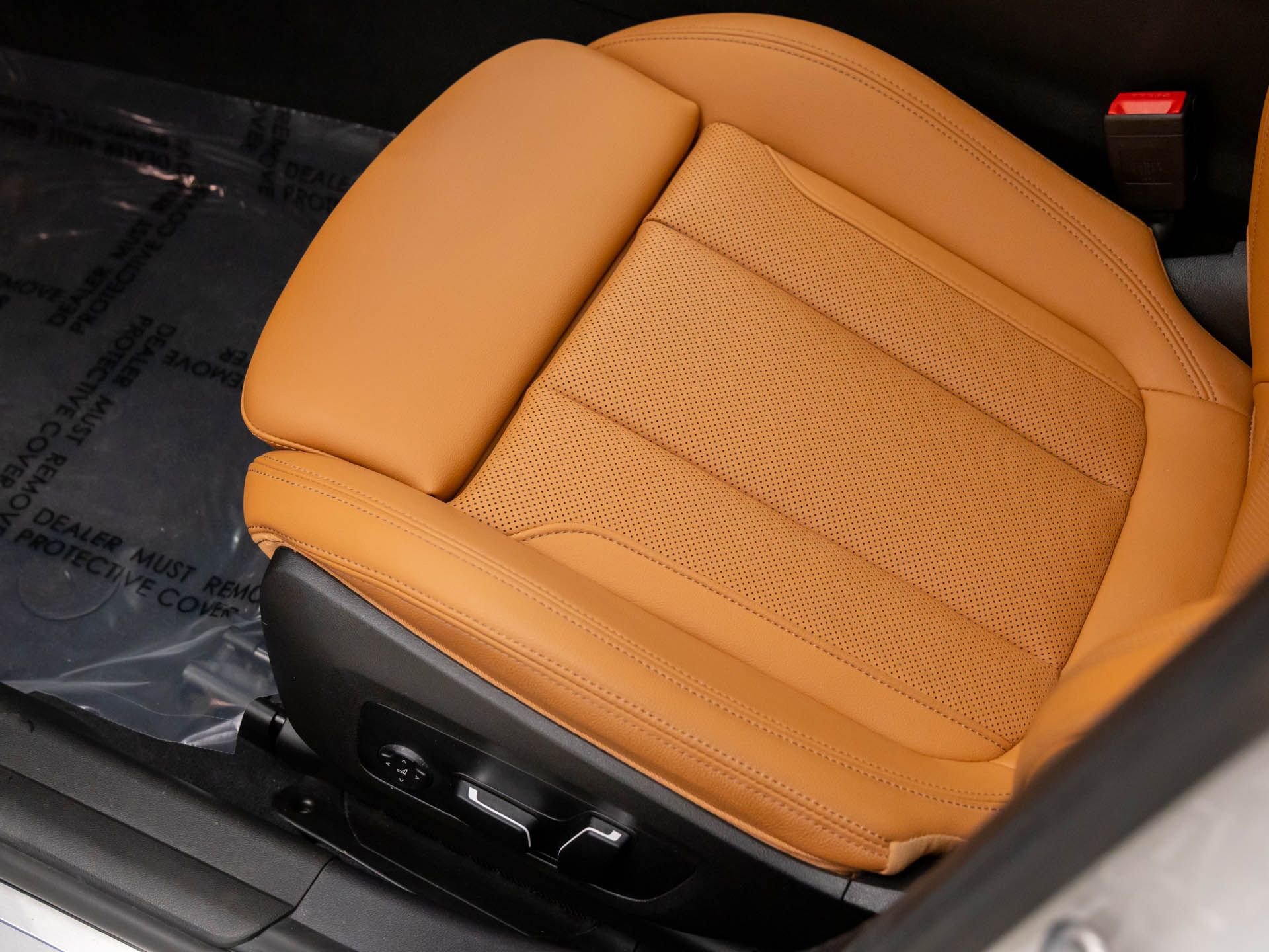 Certified 2024 BMW 330i xDrive Sedan image 14