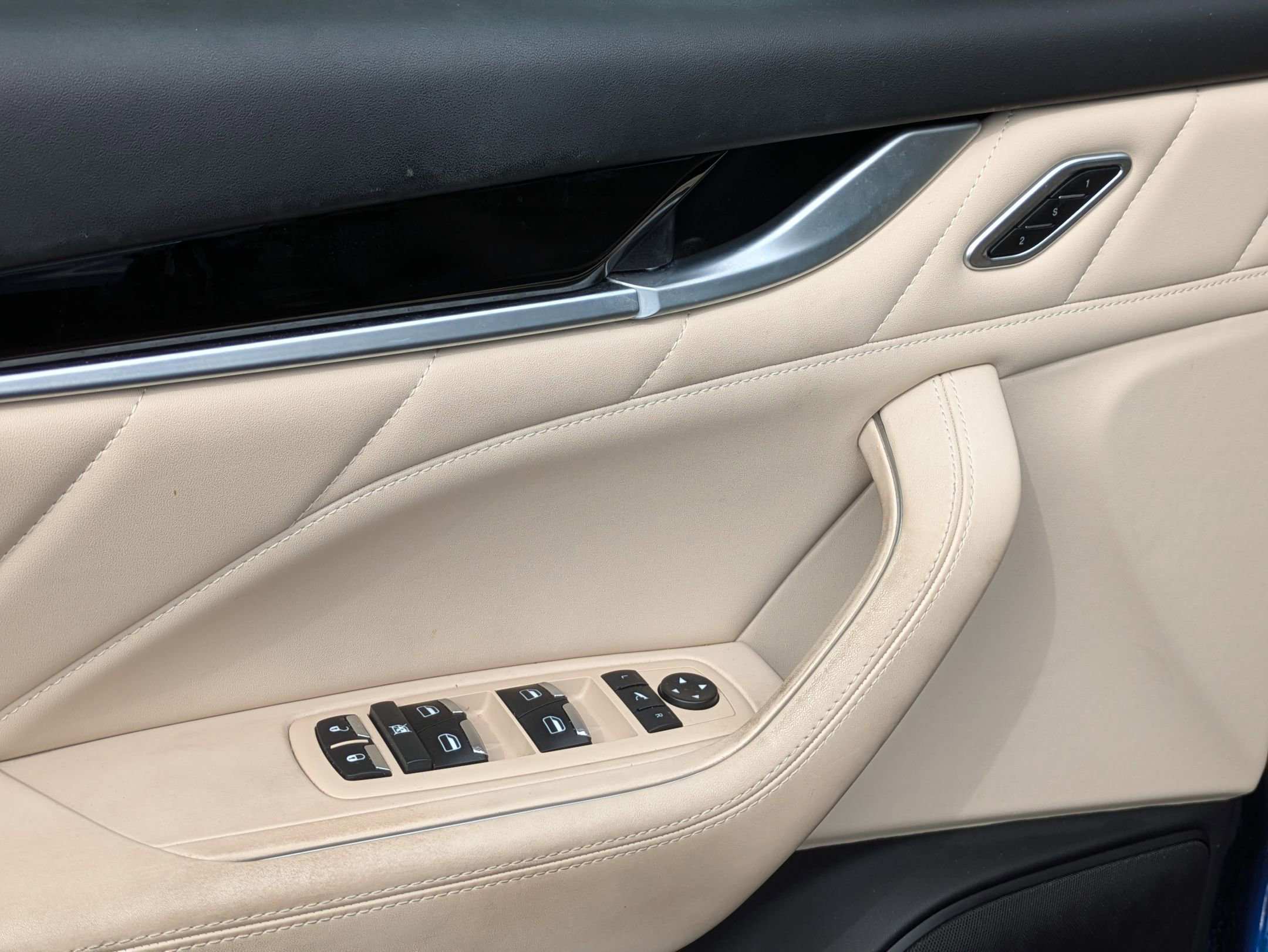 Certified 2022 Maserati Levante Modena image 23