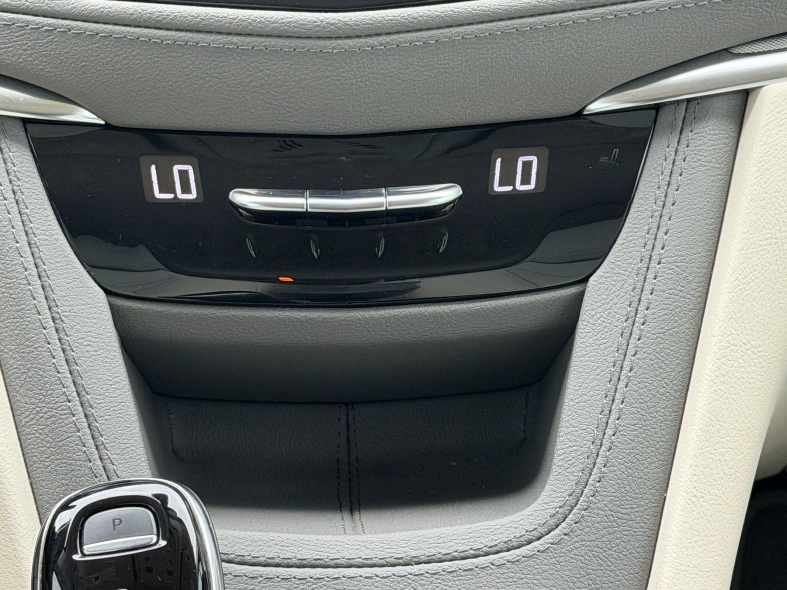 Used 2022 Cadillac XT5 Premium Luxury FWD image 25