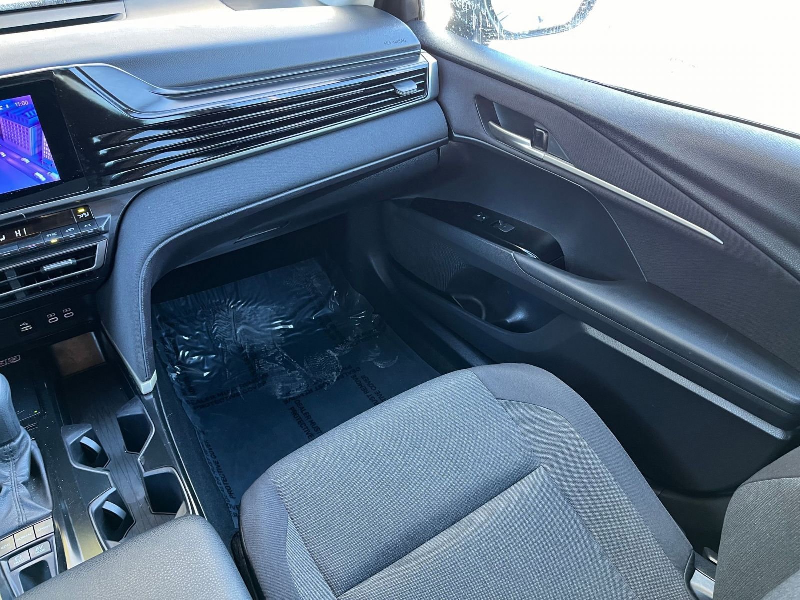 Used 2025 Toyota Camry LE image 33