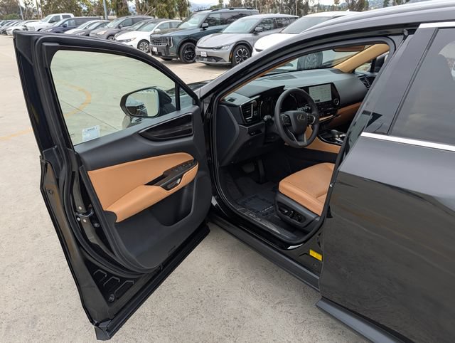Used 2024 Lexus NX 350 AWD w/ Cold Area Package image 36