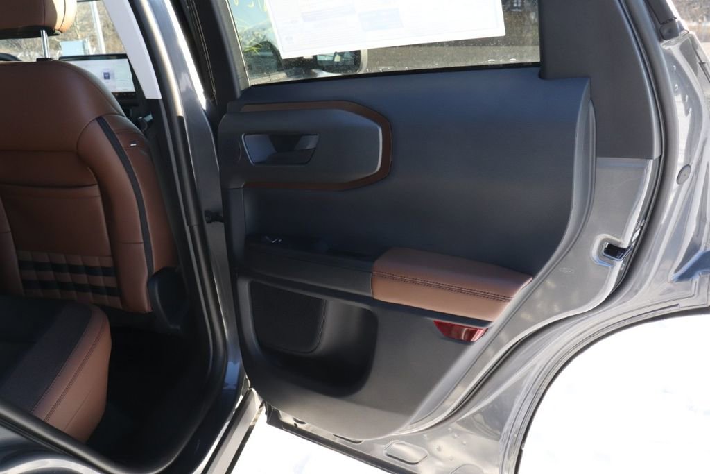 New 2025 Ford Bronco Sport Outer Banks w/ Outer Banks Tech Package+ AWD/4WD image 40