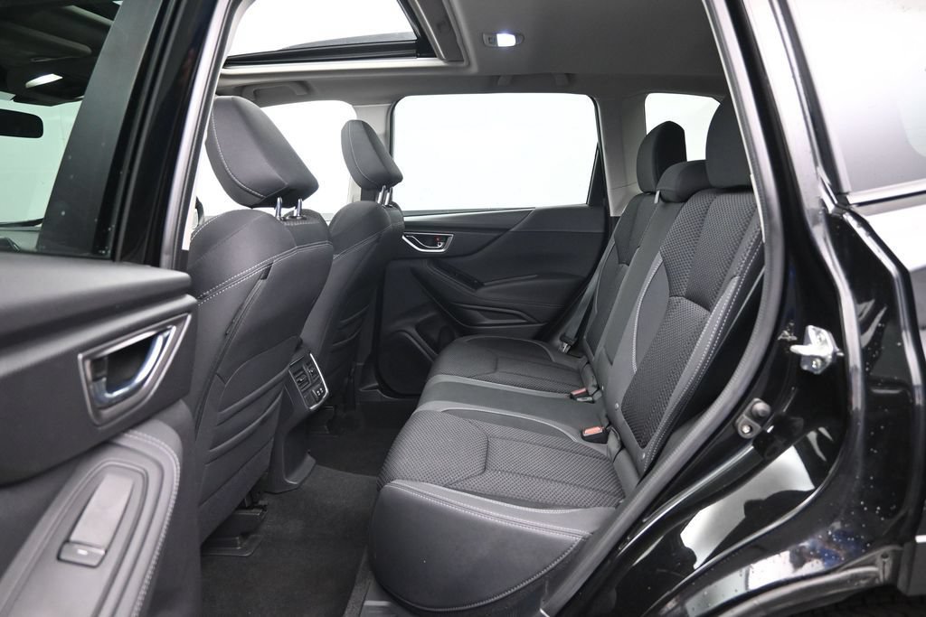Used 2022 Subaru Forester Premium AWD/4WD image 28