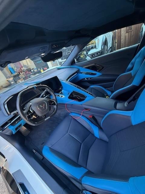 Used 2025 Chevrolet Corvette Z06 w/ Stealth Interior Trim Package RWD image 2