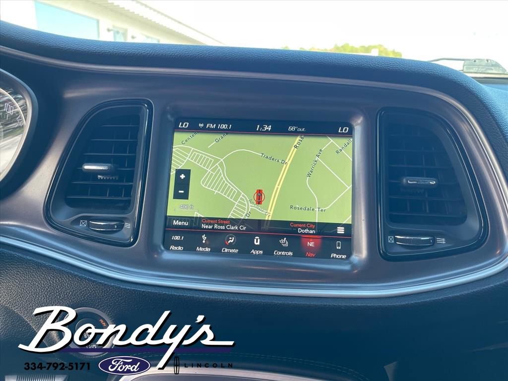 Used 2019 Dodge Challenger SXT w/ Plus Package image 7