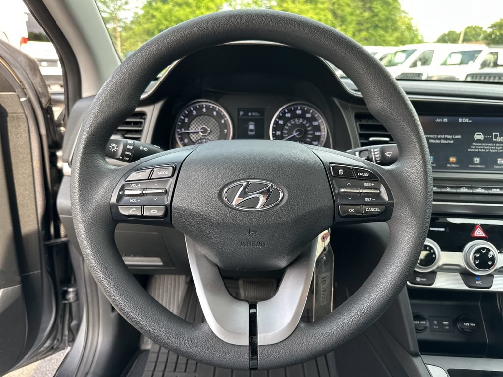 Used 2019 Hyundai Elantra SEL w/ Cargo Package FWD image 12