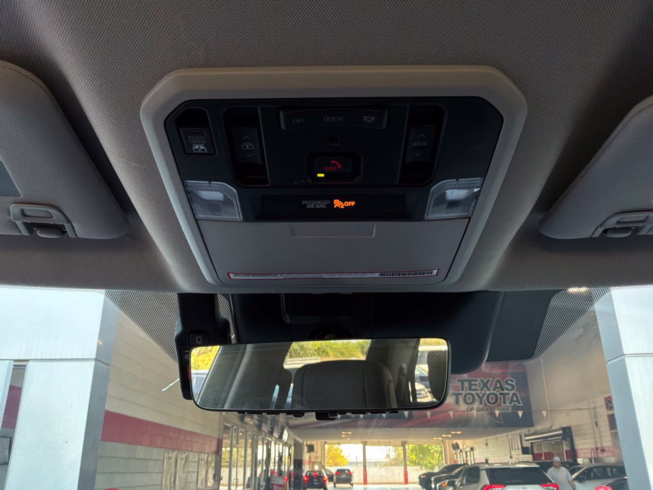 Used 2023 Toyota Tundra Limited AWD/4WD image 16