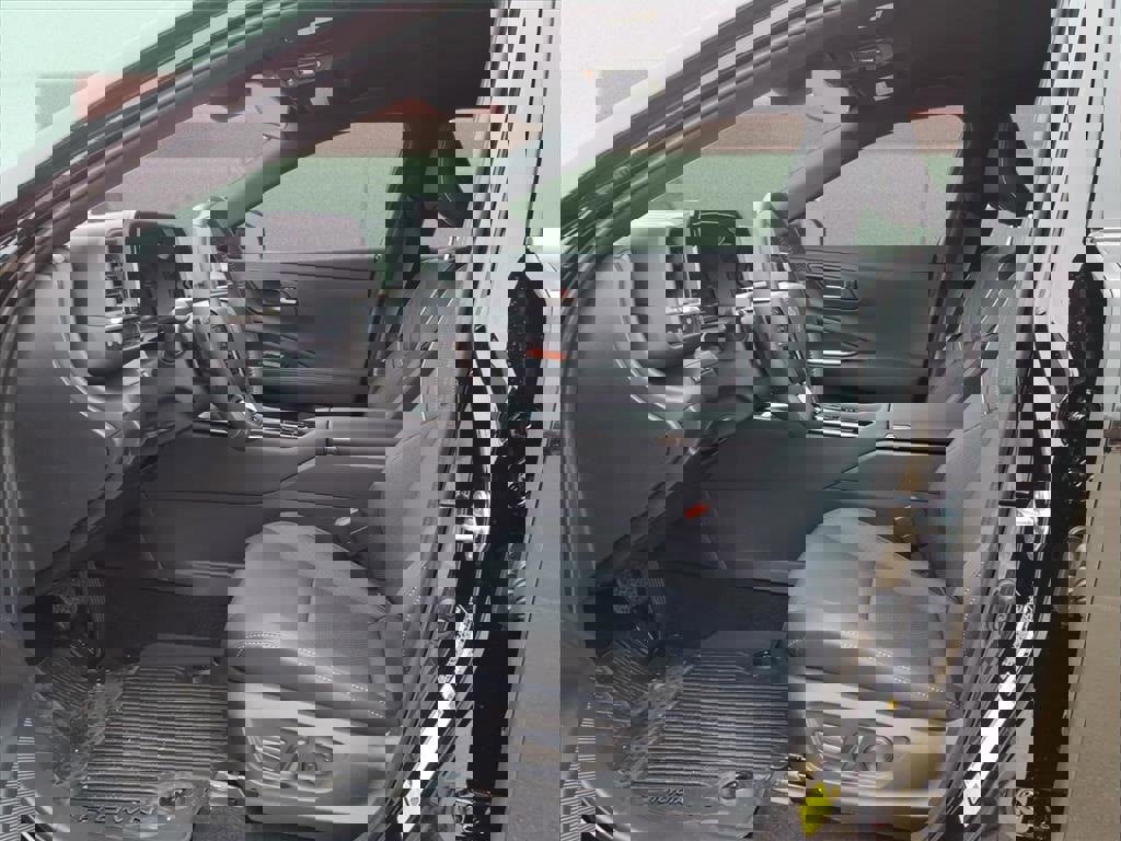 New 2025 Toyota Crown Signia XLE image 13