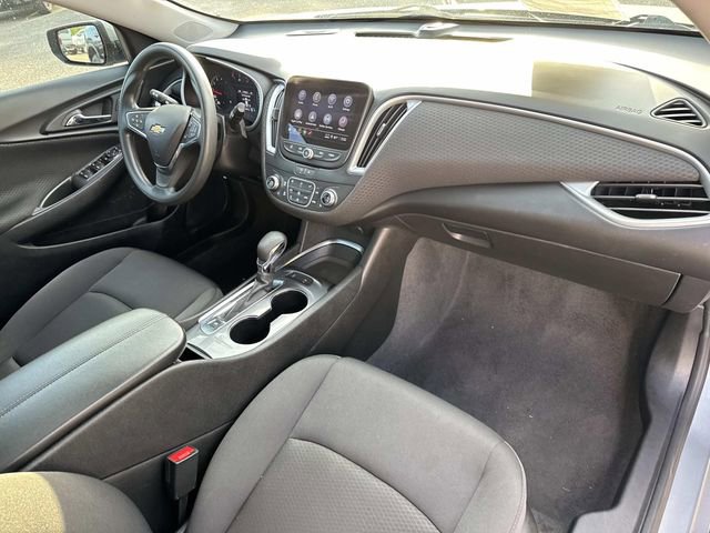 Used 2024 Chevrolet Malibu LT FWD image 29