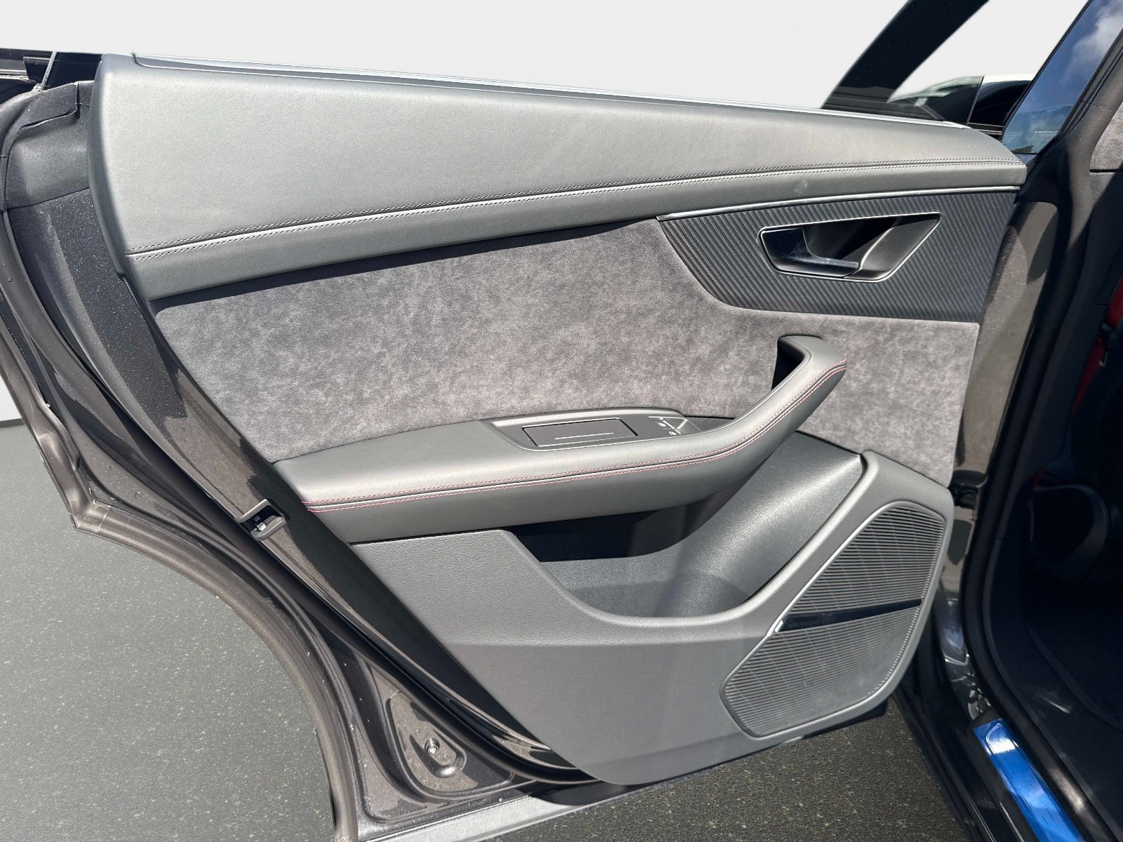 New 2027 Audi SQ8 Prestige AWD/4WD image 10