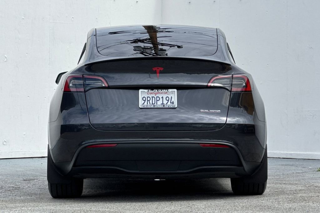 Used 2025 Tesla Model Y Performance image 4