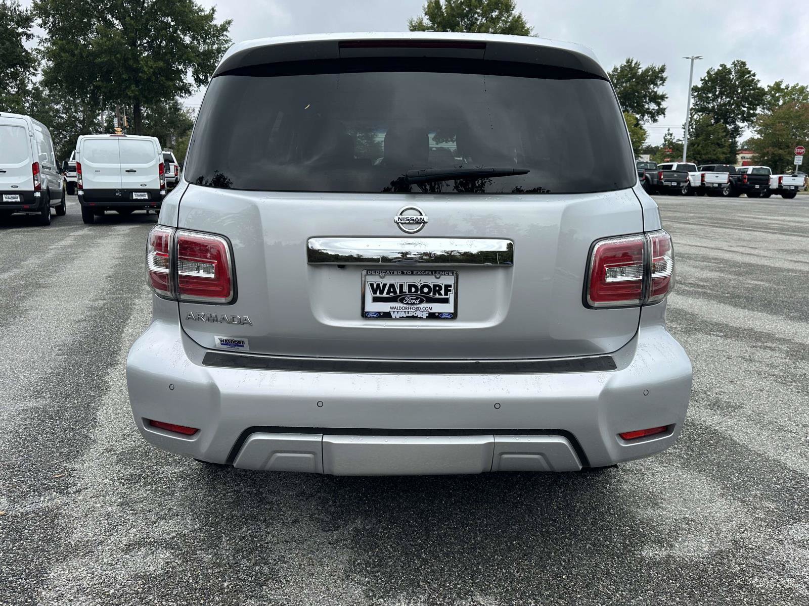 Used 2017 Nissan Armada SV AWD/4WD image 5