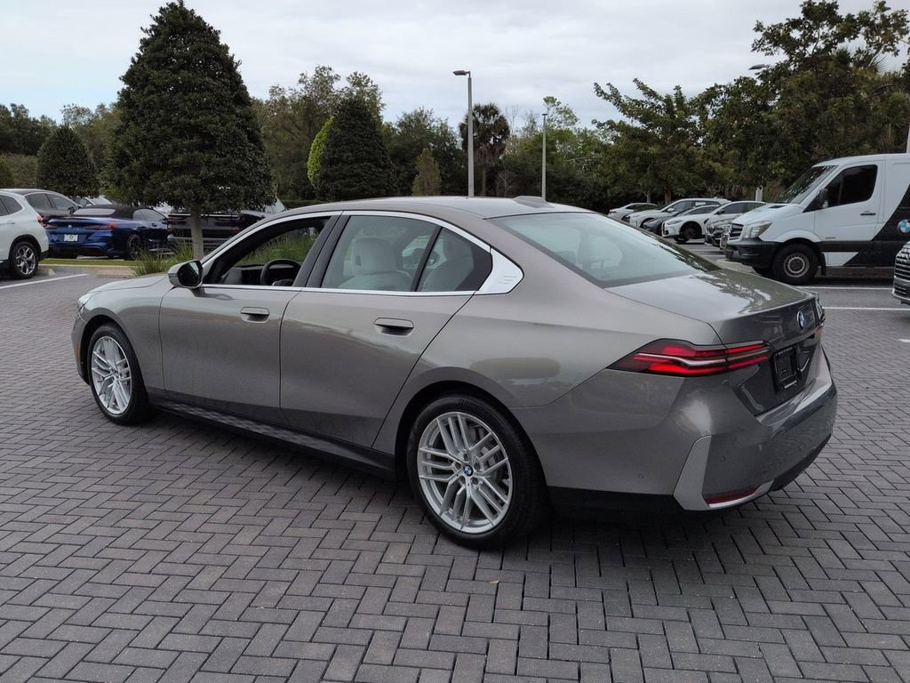 Certified 2024 BMW 530i 530i w/ Premium Package image 7