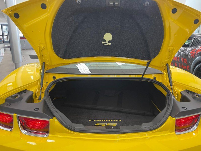 Used 2010 Chevrolet Camaro SS w/ LPO, Ground Effects Package RWD image 15
